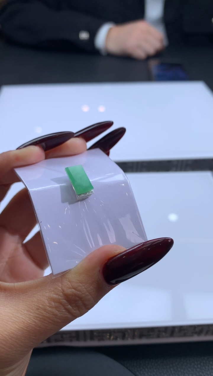 【闪购商品】定制翡翠未镶嵌翡翠