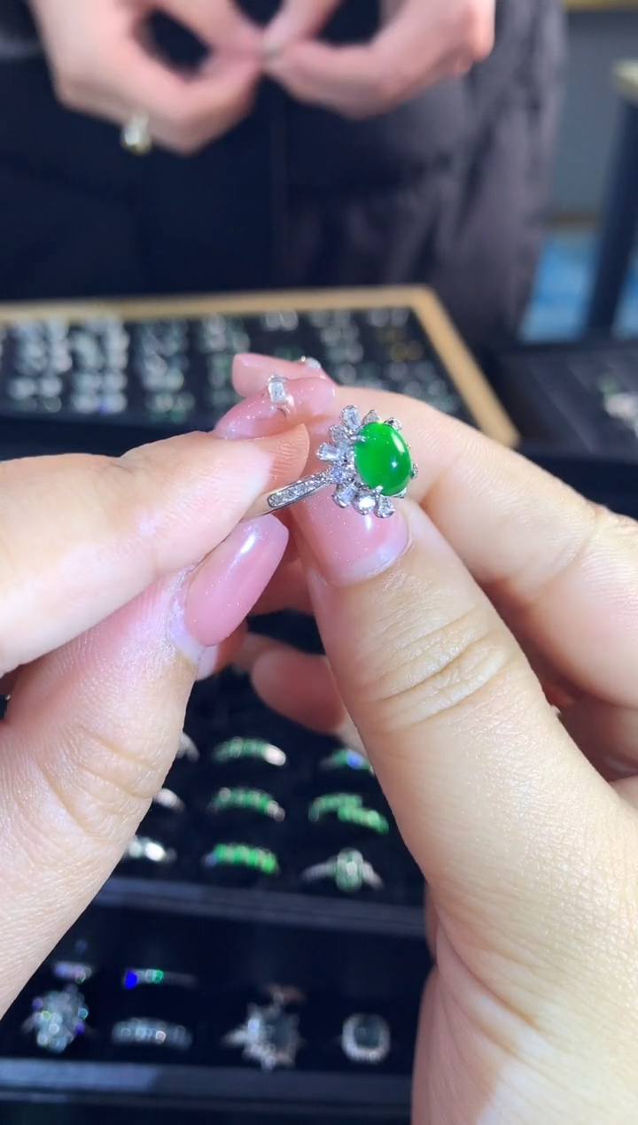 【闪购商品】翡翠戒指银S925镶嵌089zy时尚