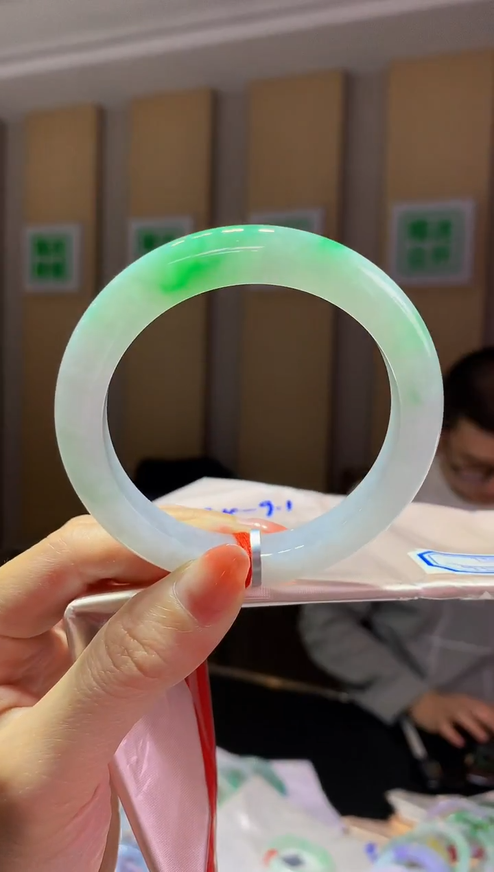 未镶嵌手镯翡翠- Q47圈口 57.7