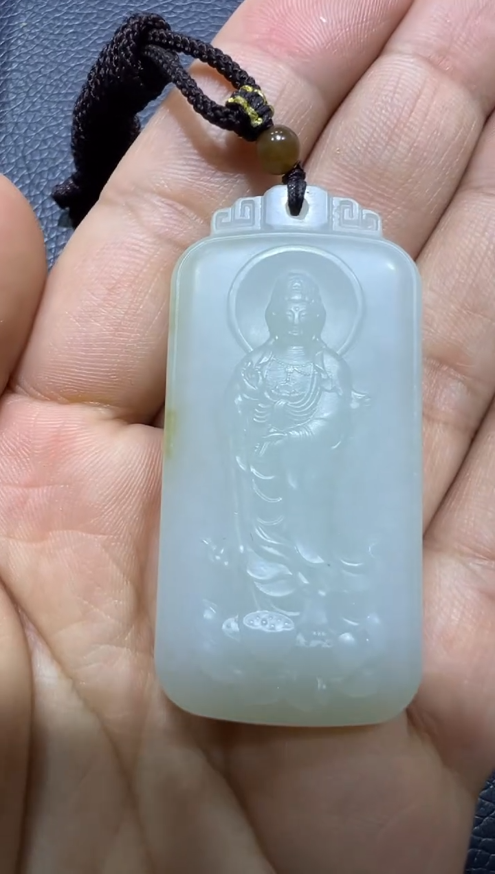 吊坠(赠链)未镶嵌和田玉天泰白玉观音牌（产地直发）