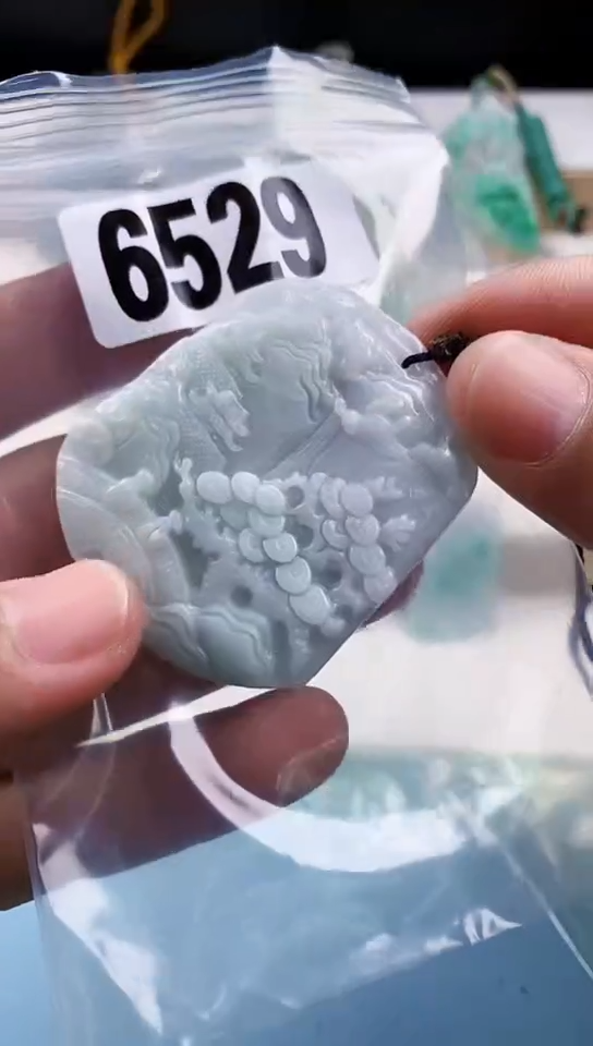 【闪购商品】翡翠颈饰未镶嵌天然翡翠吊坠挂件