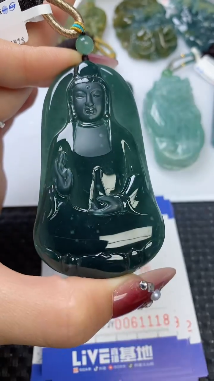 【闪购商品】翡翠颈饰未镶嵌111111111111111111