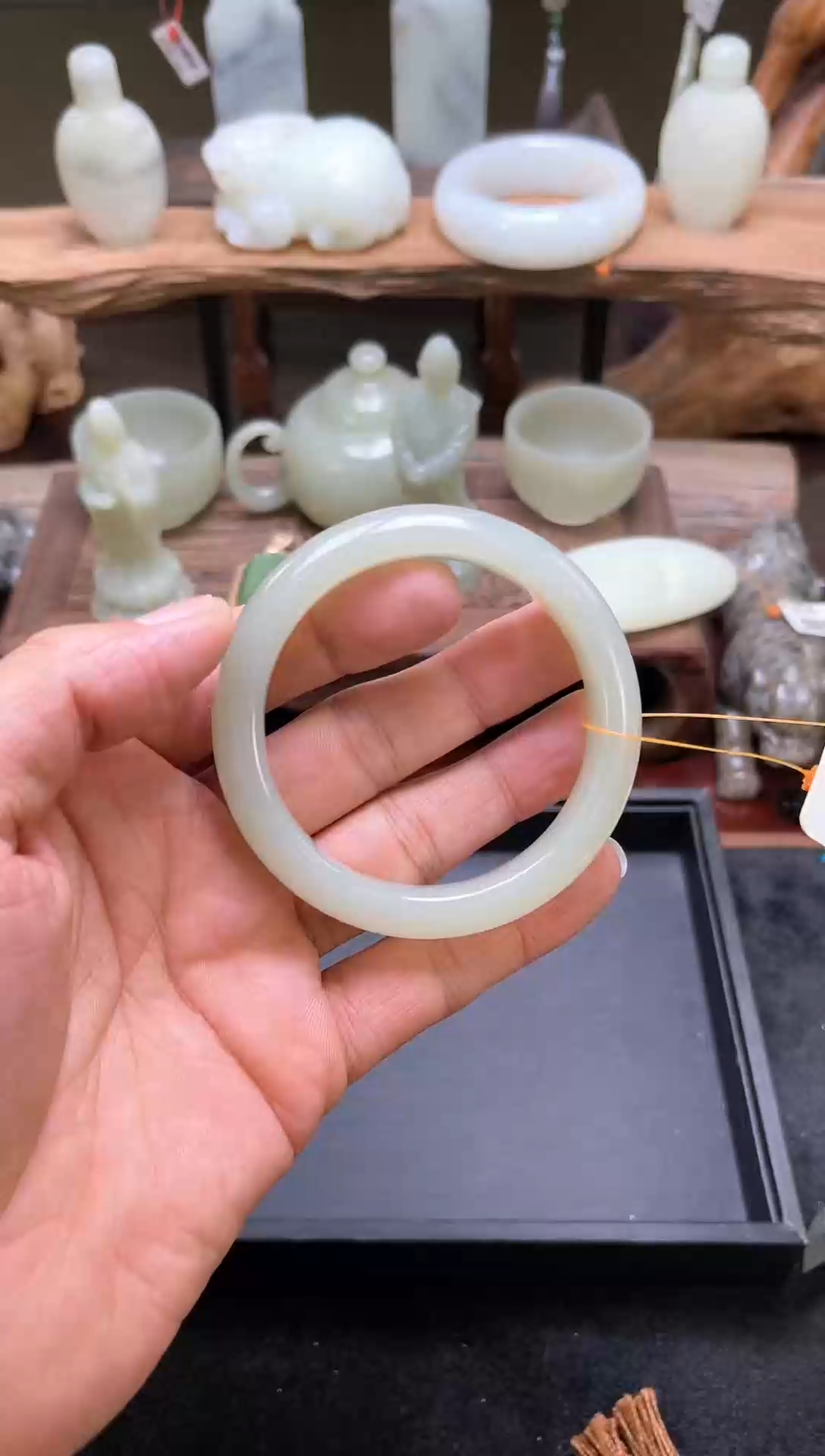 【闪购商品】和田玉手镯未镶嵌且末迪克兰手镯58+ 9007142