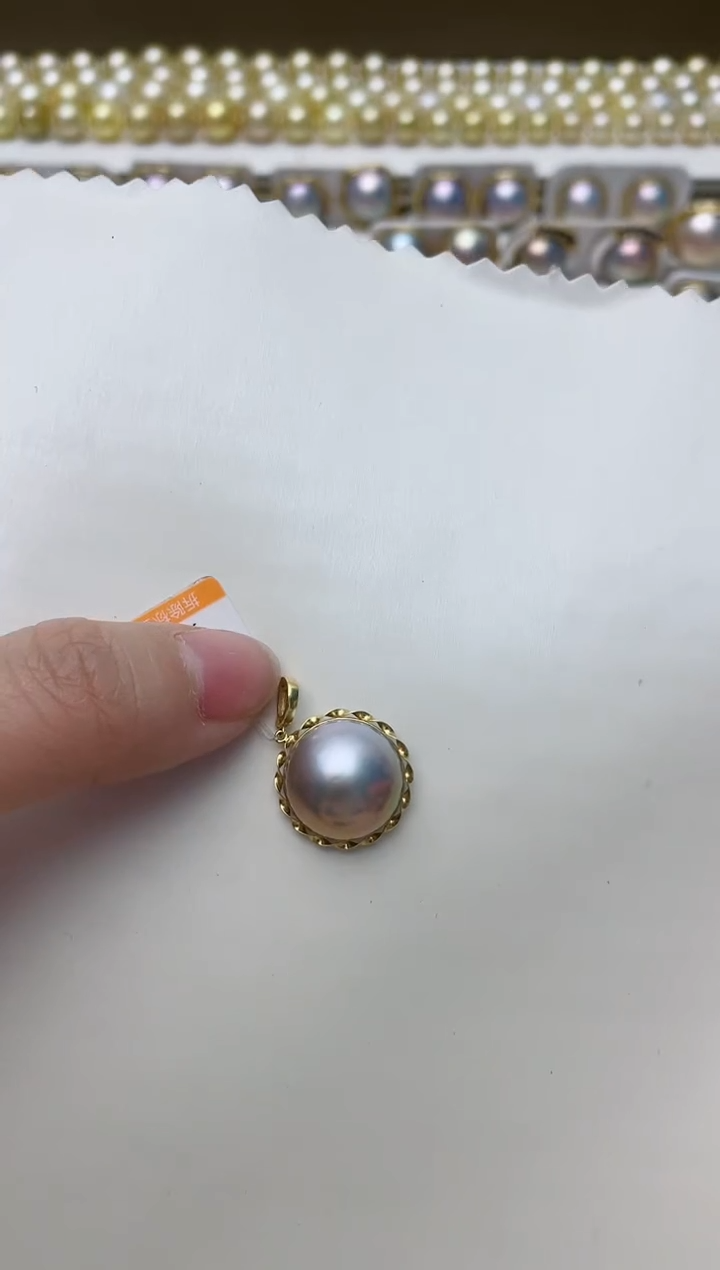 【闪购商品】拼合珍珠（马贝珠）颈饰18K金镶嵌A81