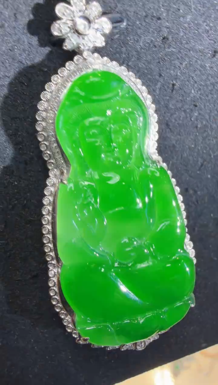 吊坠(不含链)18K金镶嵌翡翠多样性团购发一件