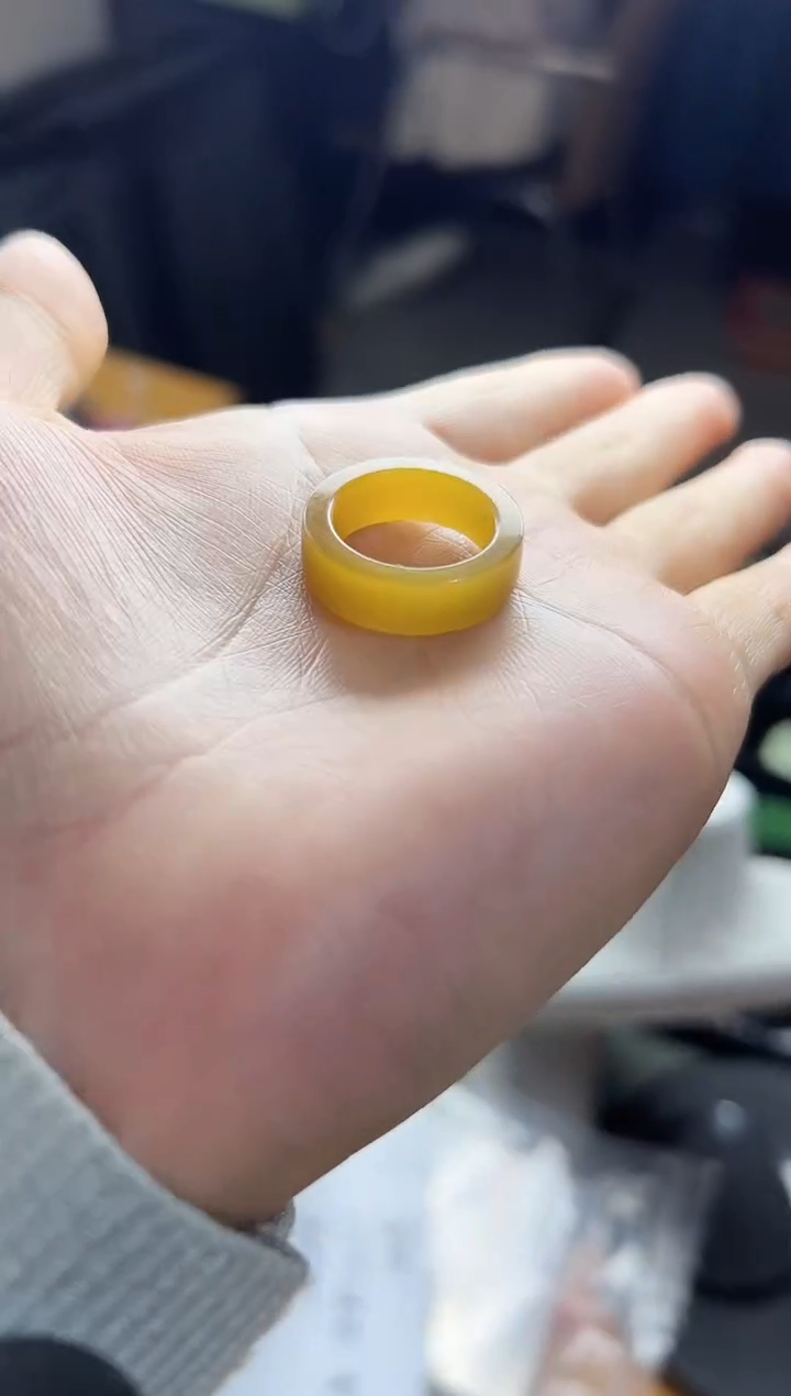 颈饰未镶嵌和田玉问**大吊坠