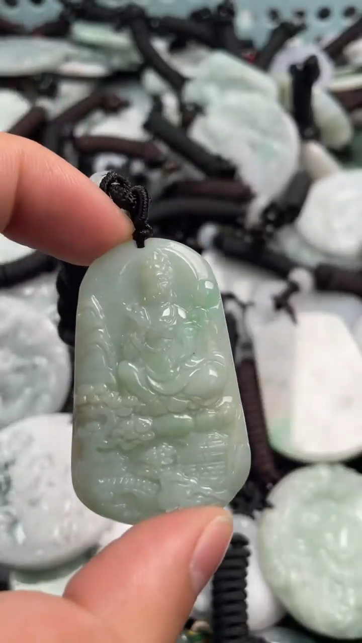 翡翠未镶嵌吊坠(不含链)1