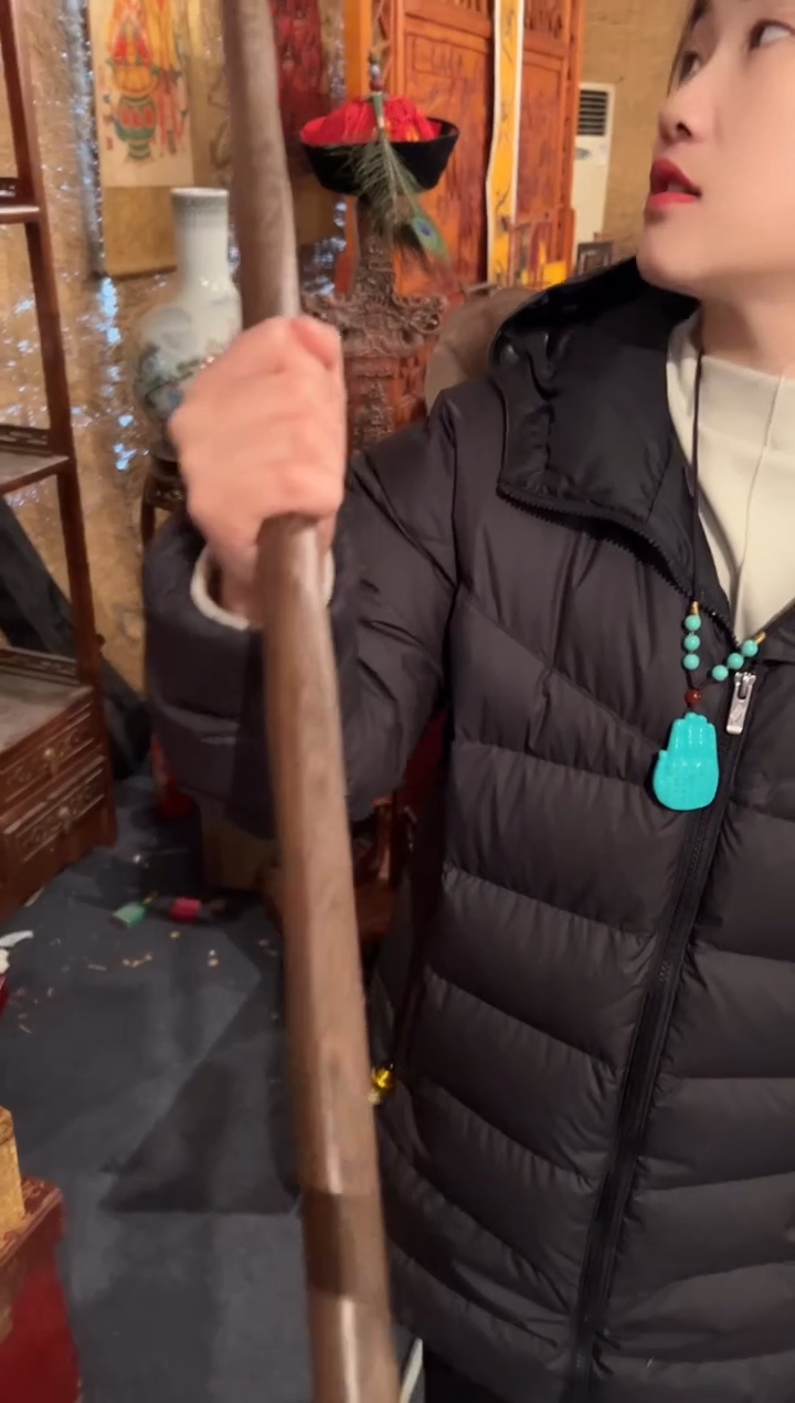 木一一一一一一鸡手杖