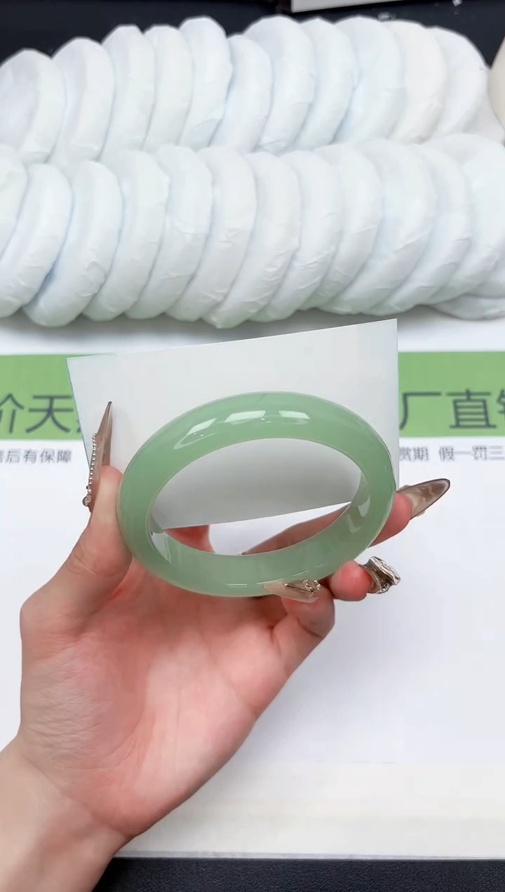 未镶嵌手镯石英质玉273-59.6