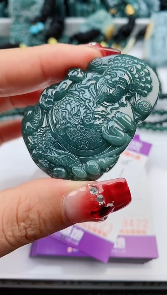 【闪购商品】翡翠颈饰未镶嵌              