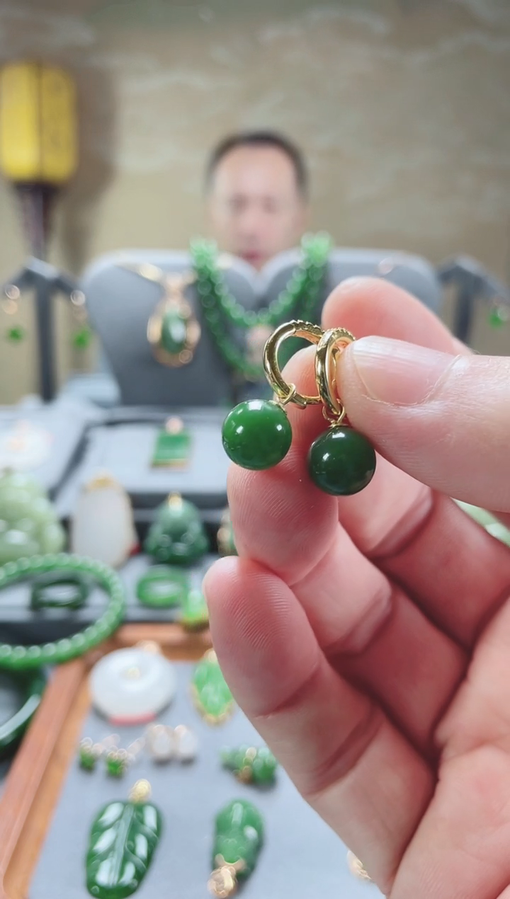 【闪购商品】和田玉耳饰银S925镀金镶嵌10mm