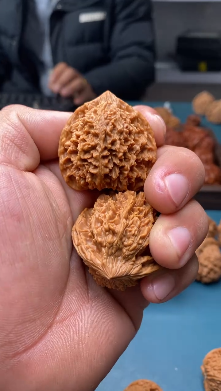 把件文玩核桃满天星a825