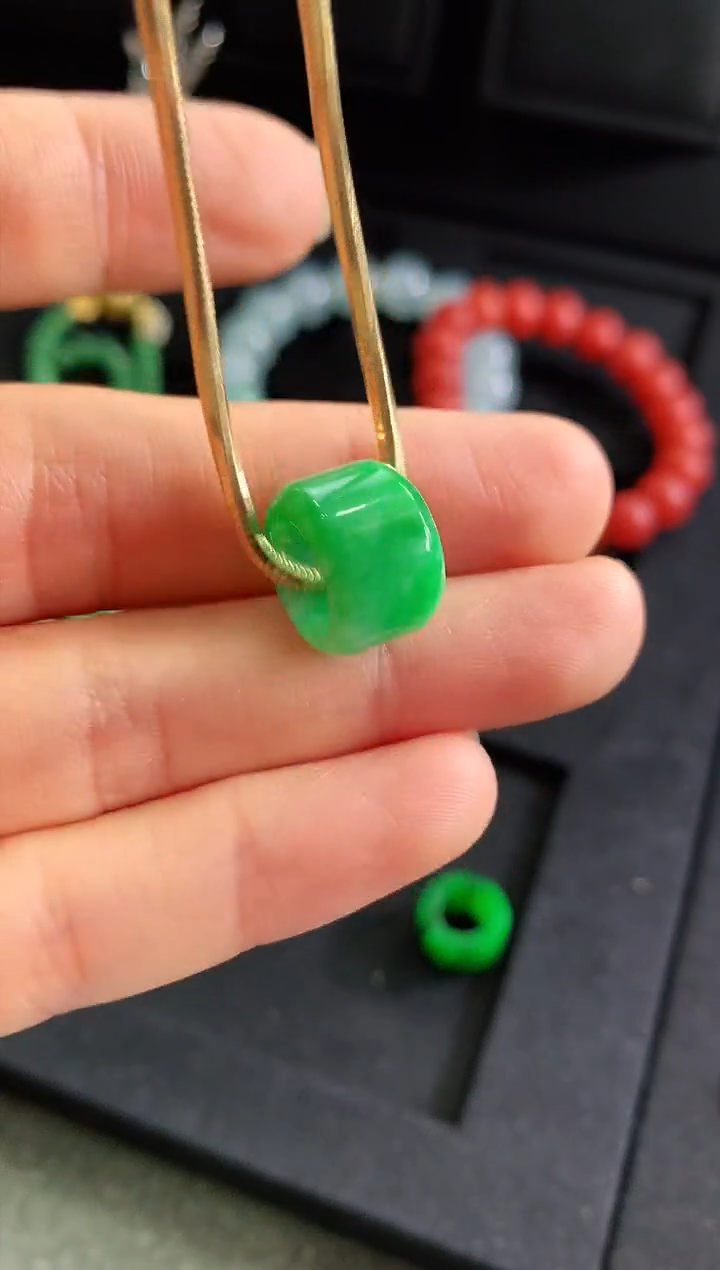 【闪购商品】翡翠吊坠(不含链)未镶嵌吊坠