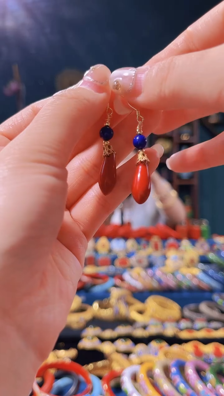 【闪购商品】素漆耳环小辣椒红色