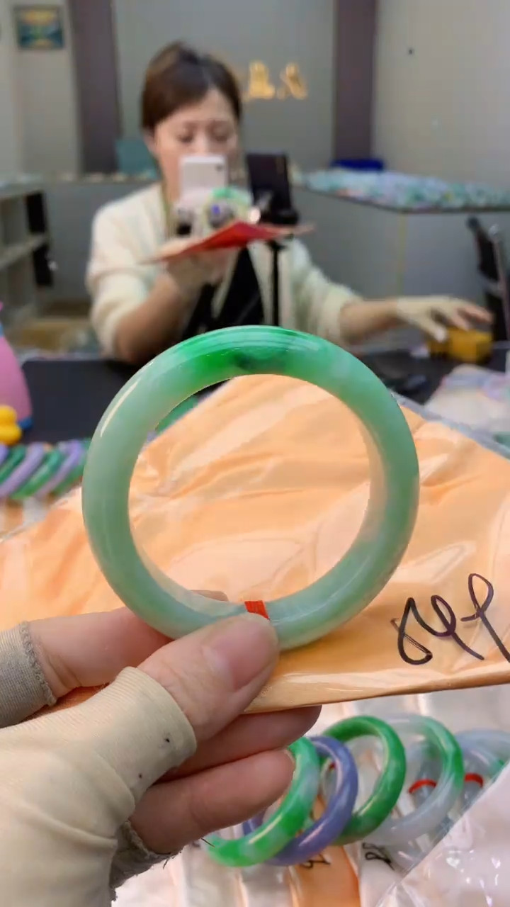 未镶嵌手镯翡翠0618008450