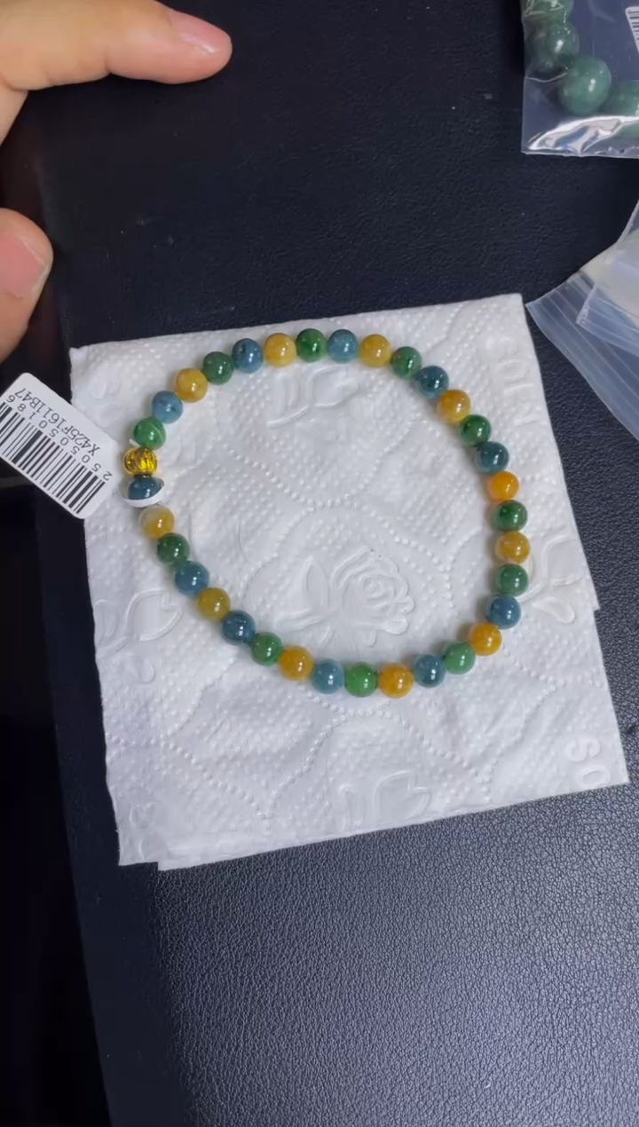 定制翡翠未镶嵌珠串