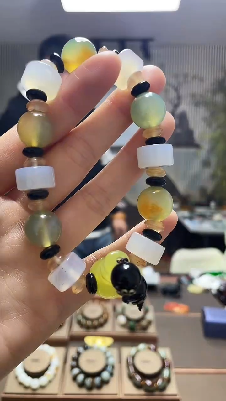 【闪购商品】玛瑙/玉髓手串未镶嵌多样性发货任意一件