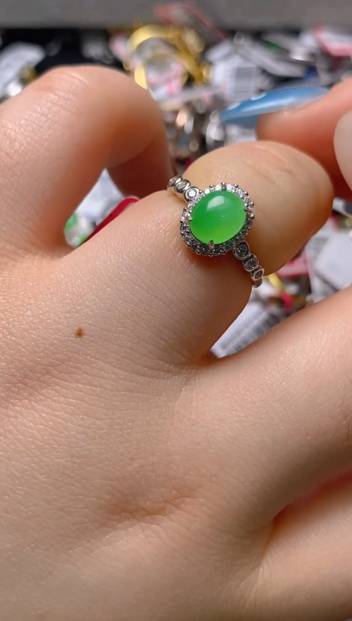银S925镶嵌戒指翡翠百内无证书