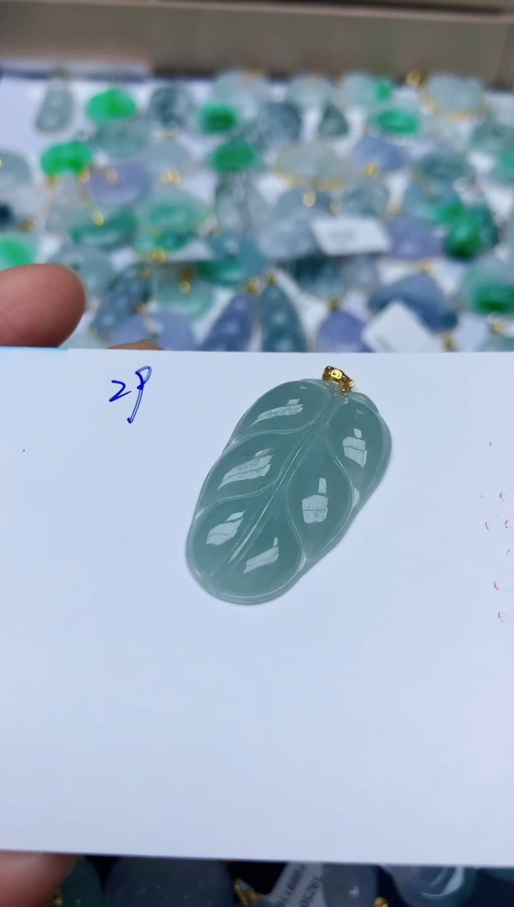 【闪购商品】翡翠颈饰18K金镶嵌天然翡翠A货   29