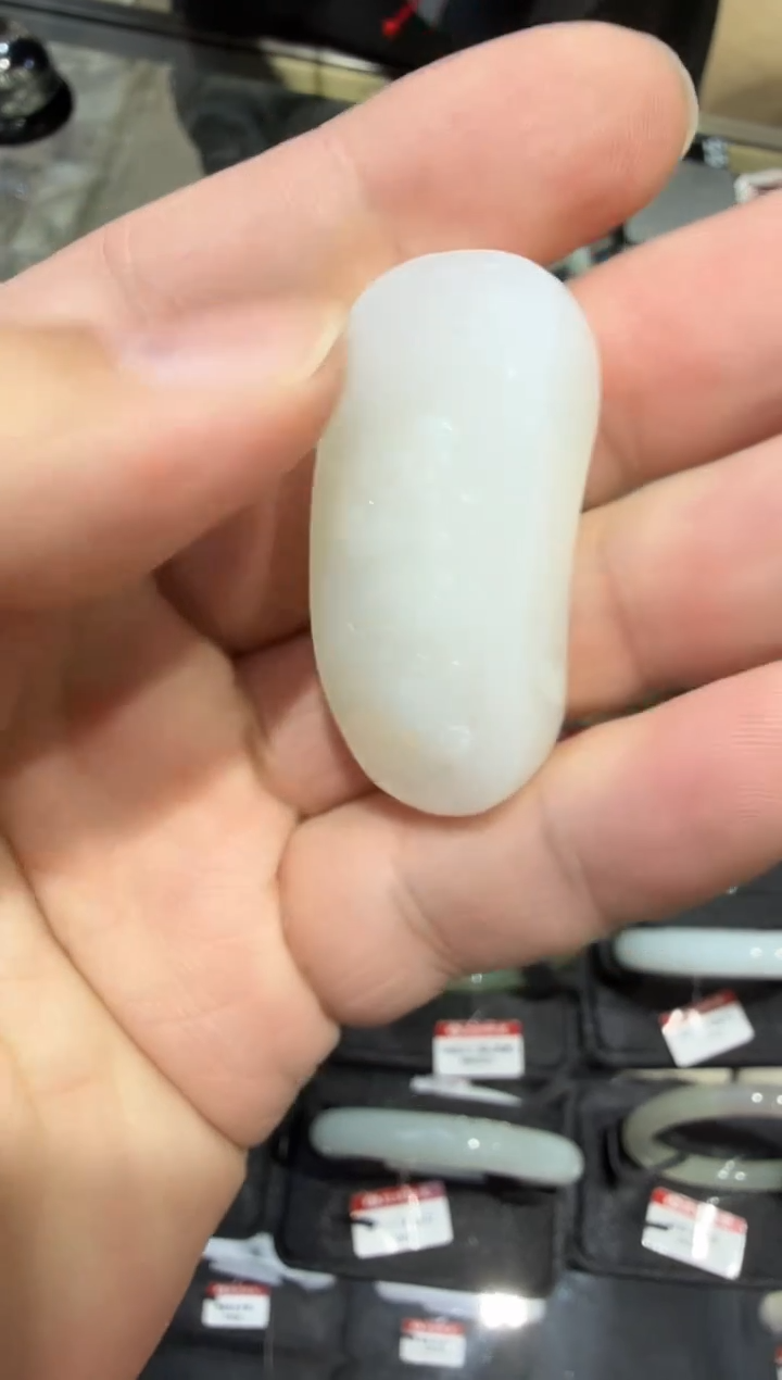 颈饰未镶嵌和田玉潴*子多样性发一