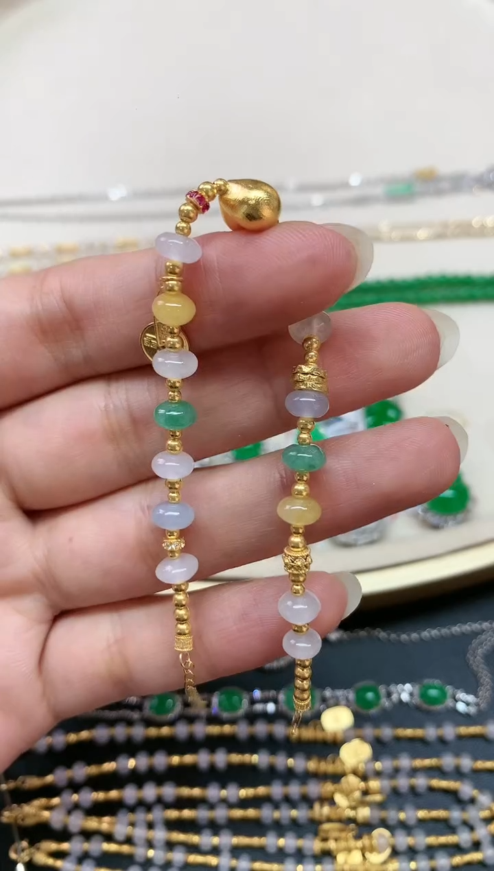 18K金镶嵌手链翡翠W69多样性发货|4999