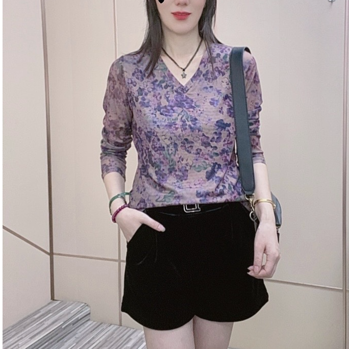 V领柔软秋季新款葡萄紫肌肤纱长袖t恤女宽松遮肚打底衫外穿上衣T