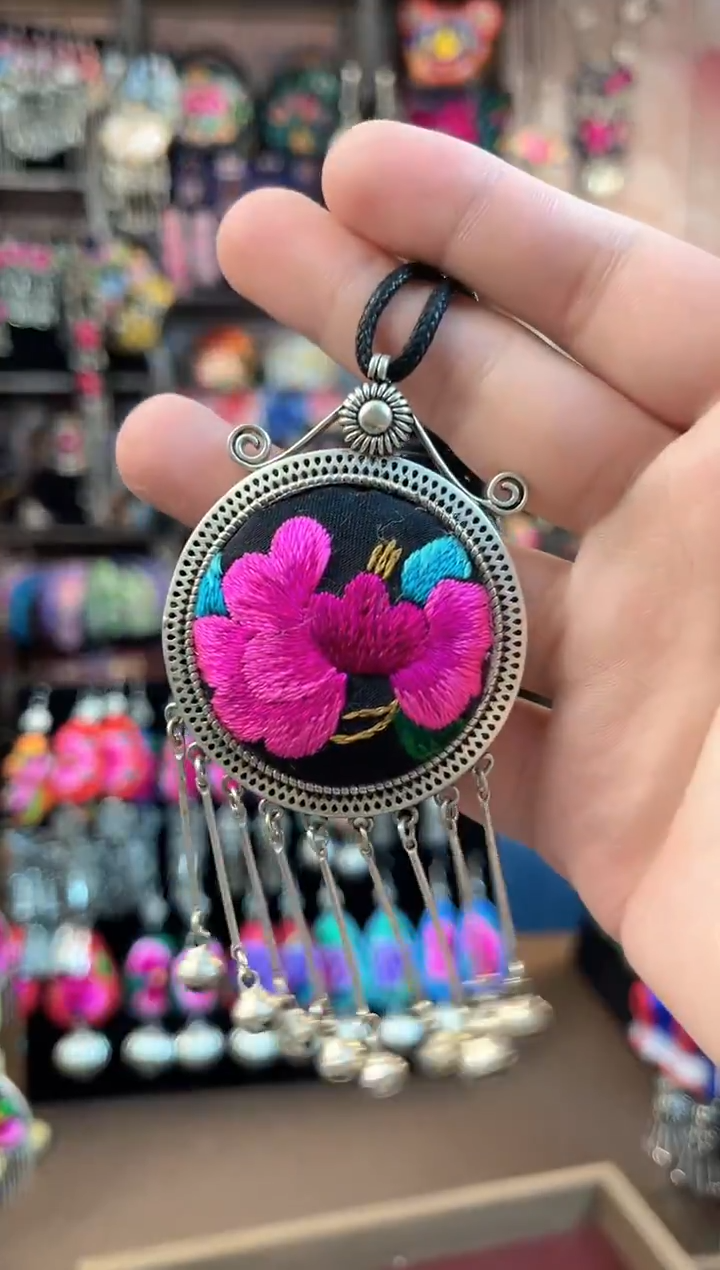 织绣民族风手工非遗老绣饰品224