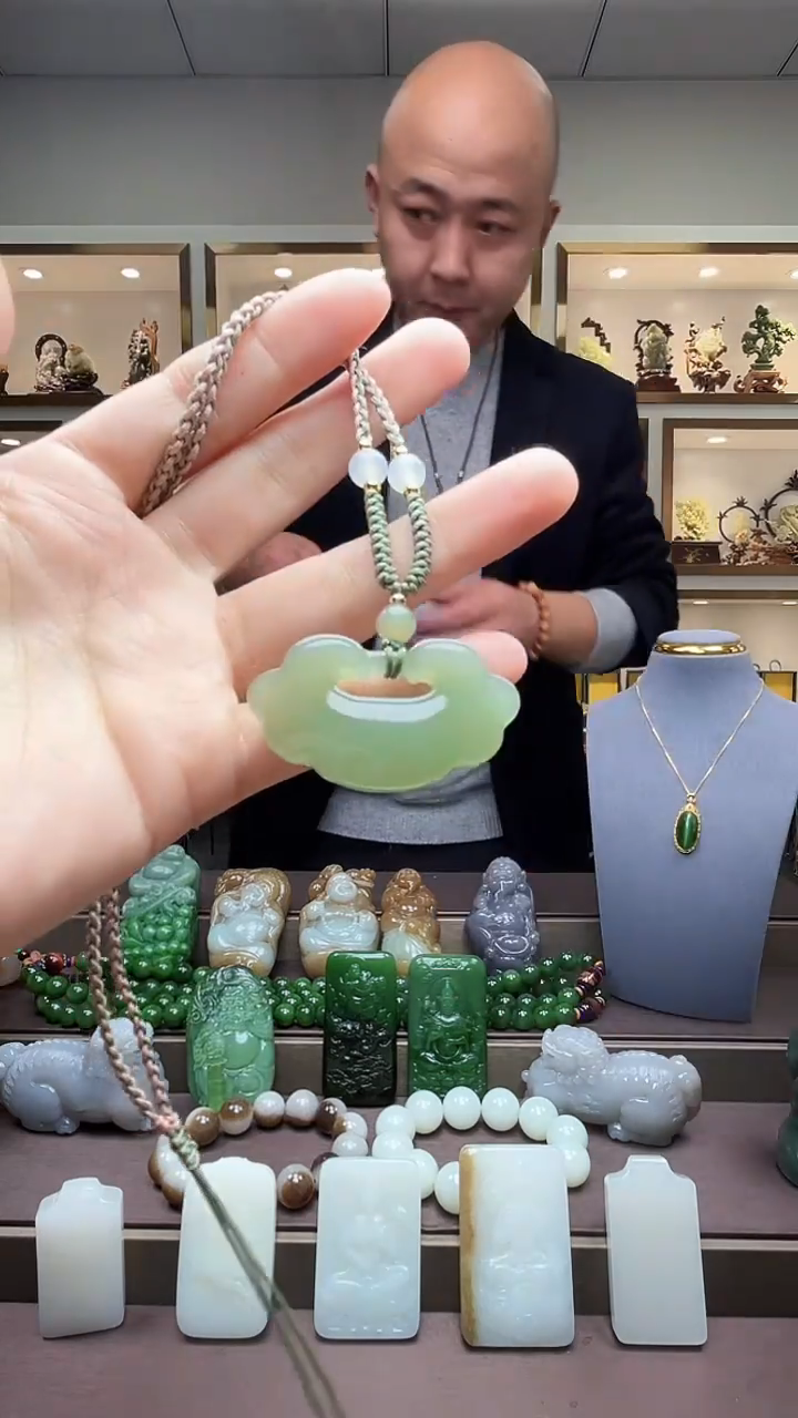 【闪购商品】和田玉颈饰未镶嵌苏