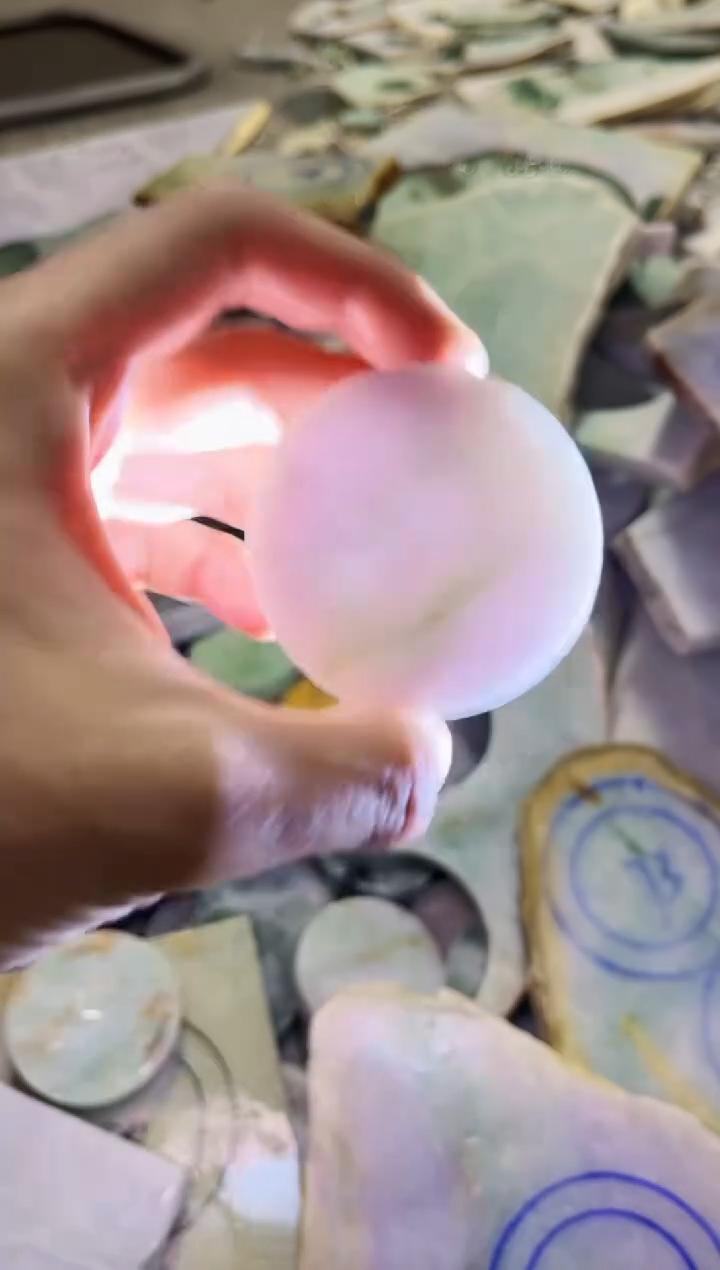 【闪购商品】翡翠颈饰未镶嵌A货吴平856