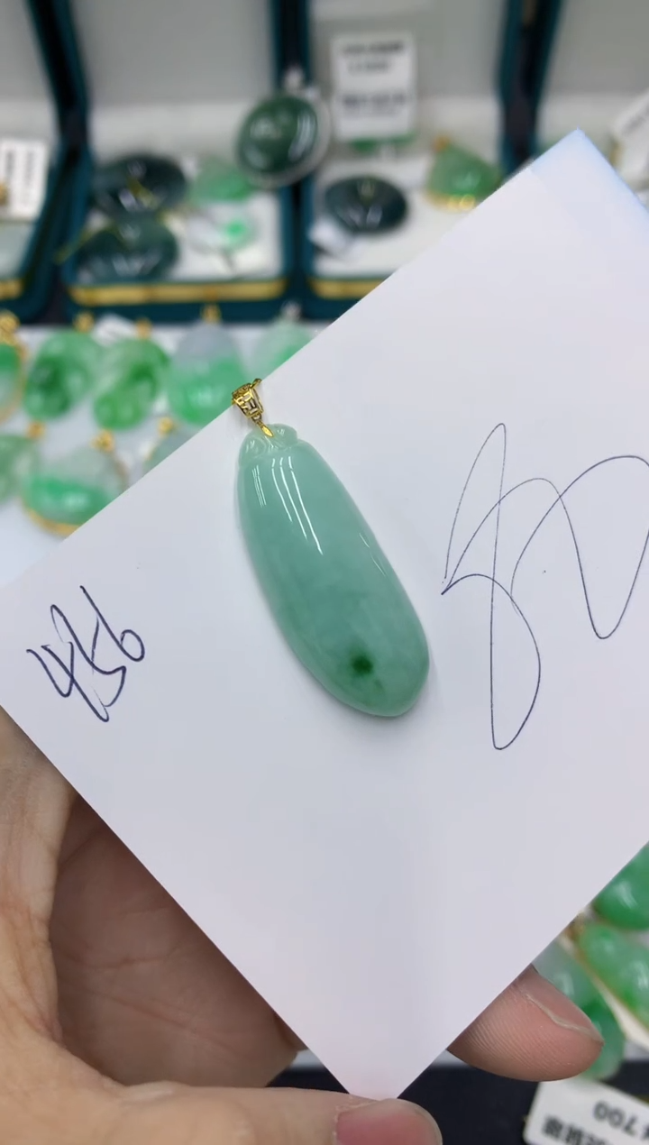 【闪购商品】翡翠颈饰18K金镶嵌1111111111