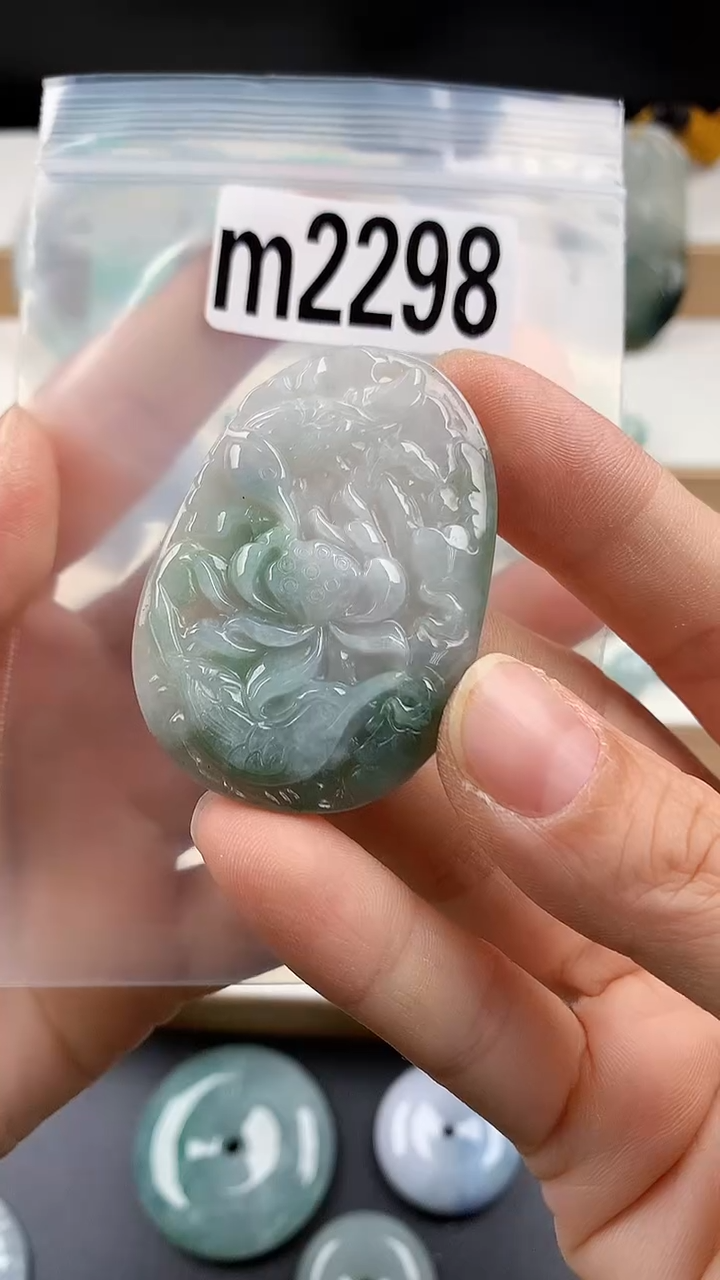 颈饰未镶嵌翡翠天然翡翠吊坠挂件