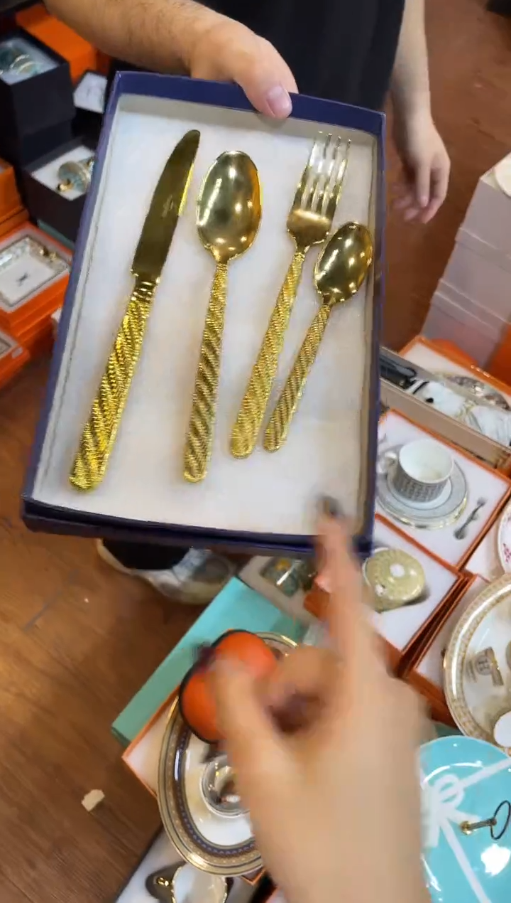 杯鸿辉家品牌瓷器，京东包邮！