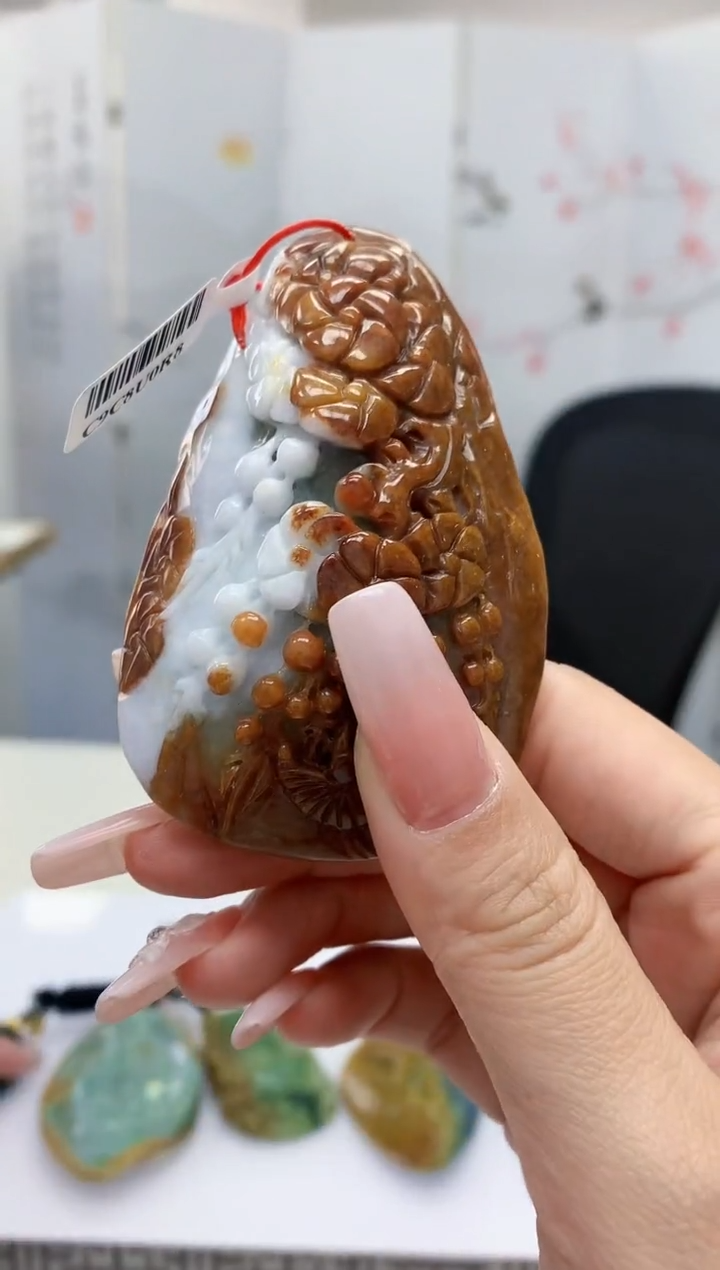 【闪购商品】定制翡翠未镶嵌4812lr-毛货挂件83