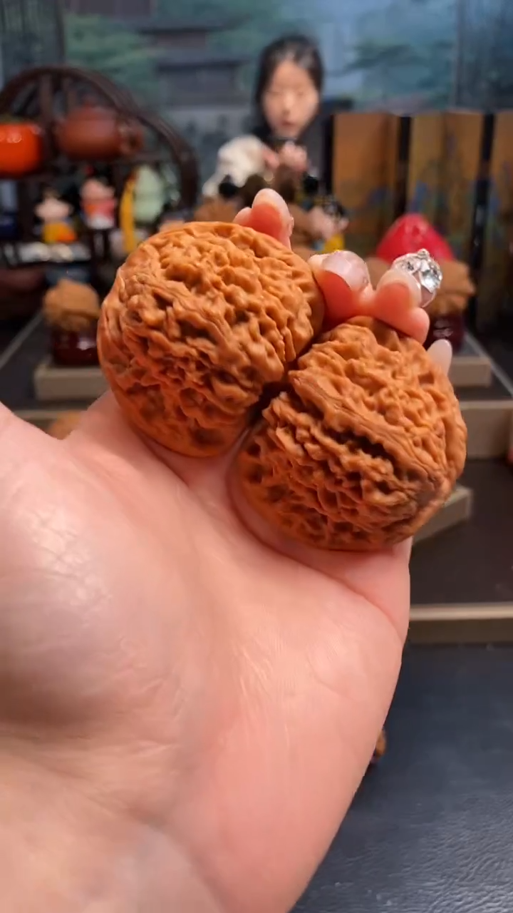 【闪购商品】文玩核桃吊坠H338南疆石45