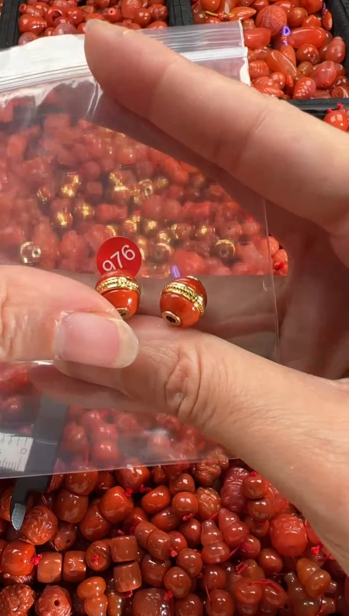 【闪购商品】南红玛瑙颈饰未镶嵌1