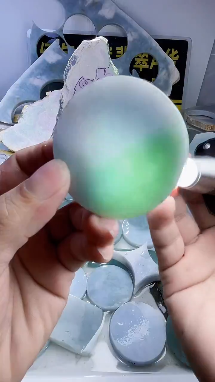 翡翠未镶嵌颈饰翡翠457