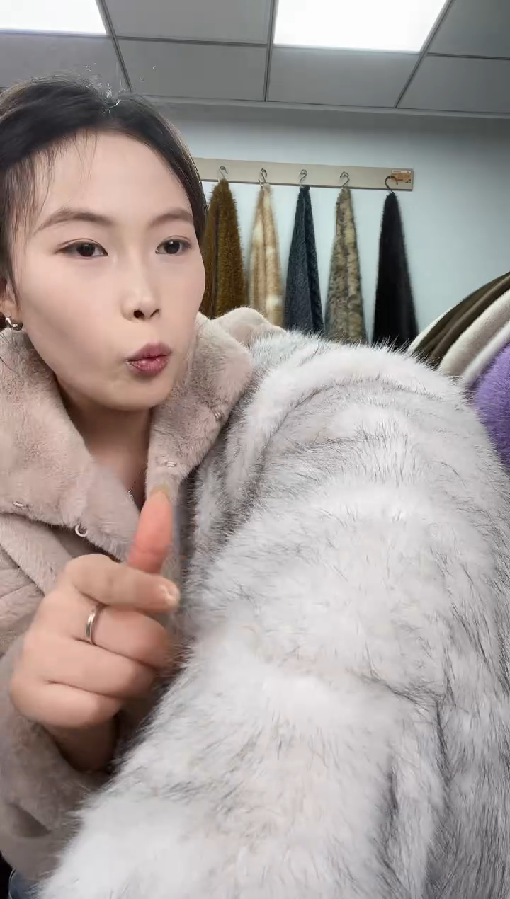 狐狸毛A129尺寸1.8*1