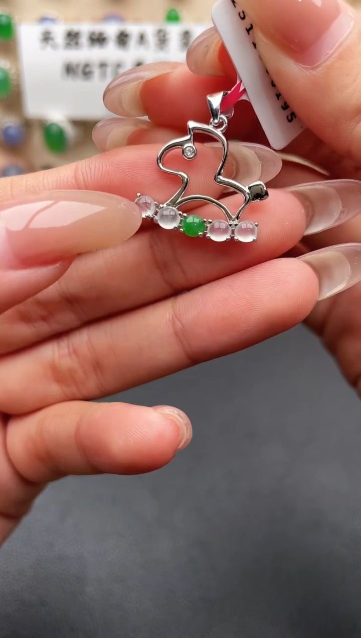 银S925镶嵌戒指翡翠一物一证一礼盒