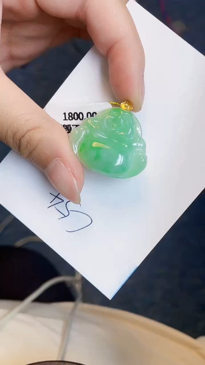 翡翠18K金镶嵌颈饰00000000000