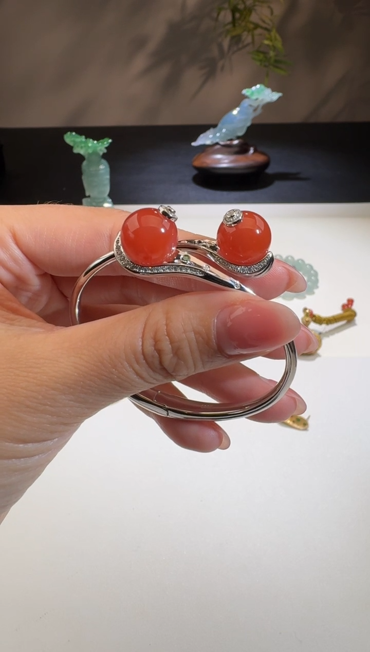 【闪购商品】南红玛瑙手镯银S925镶嵌【舒雅】