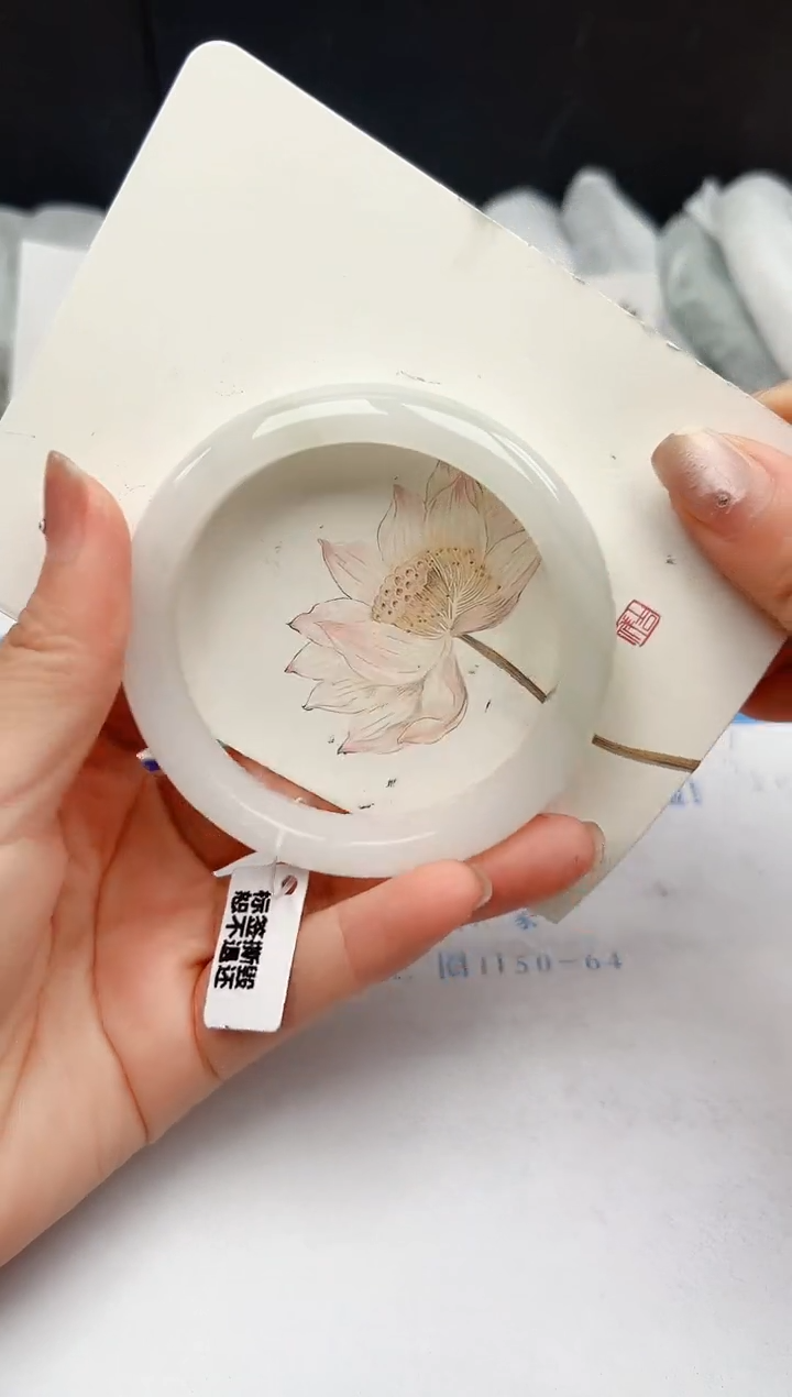 【闪购商品】石英质玉手镯未镶嵌181-PB