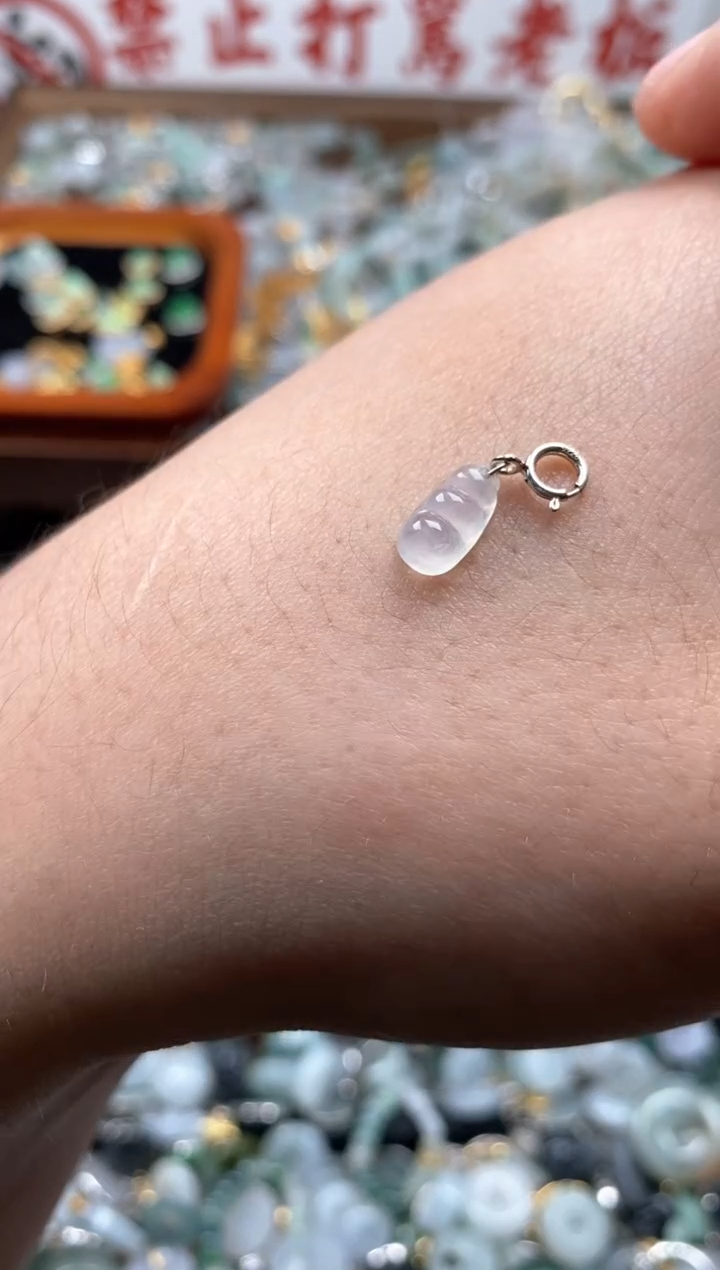 【闪购商品】翡翠颈饰未镶嵌新年快乐！