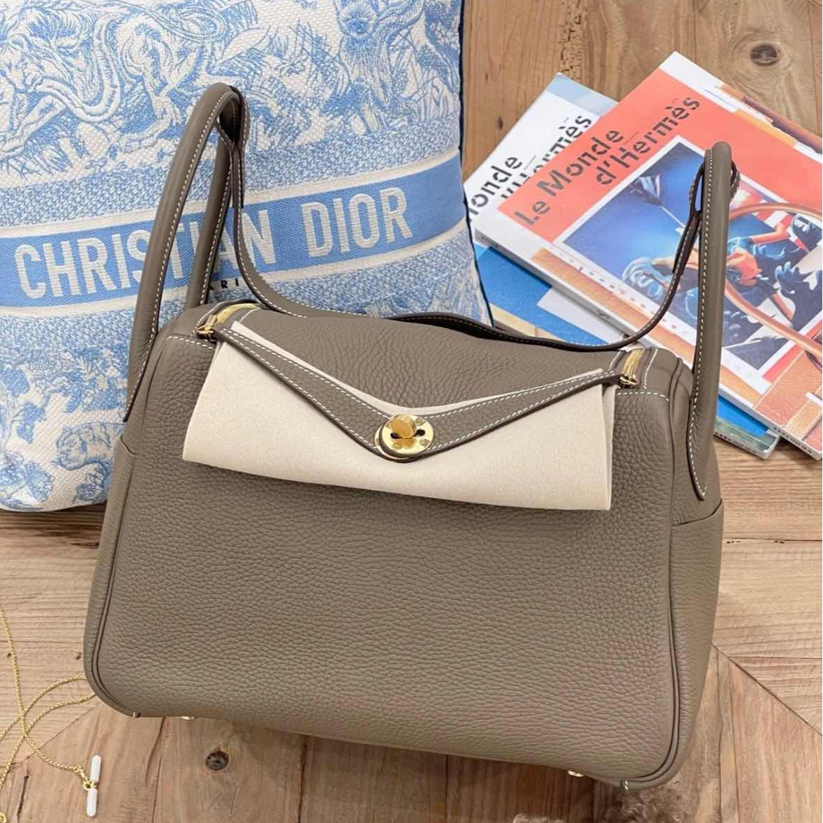 99新 Hermes/爱马仕 小花6珊 Lindy30 大象灰 TC皮 D刻 金扣