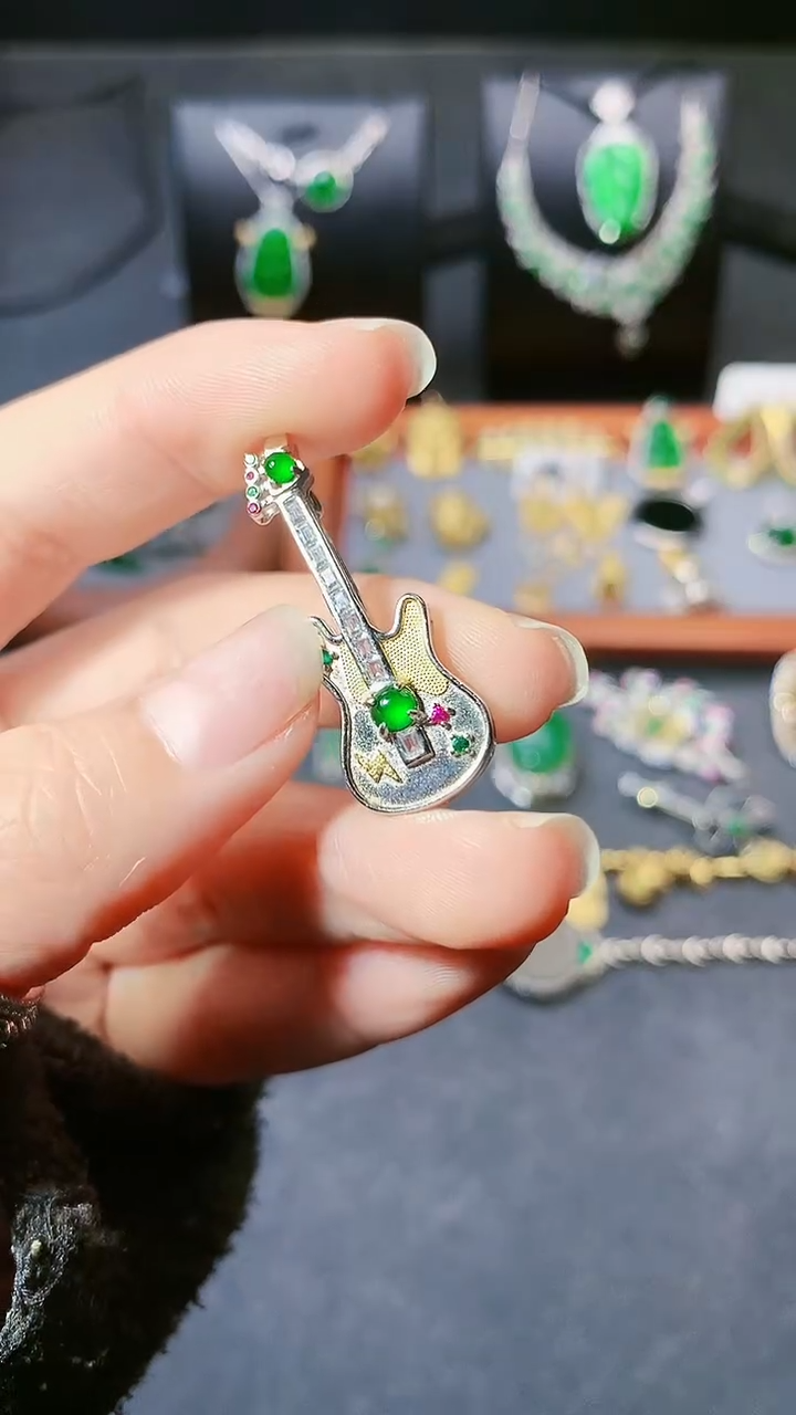 【闪购商品】翡翠耳饰银S925镶嵌胸针