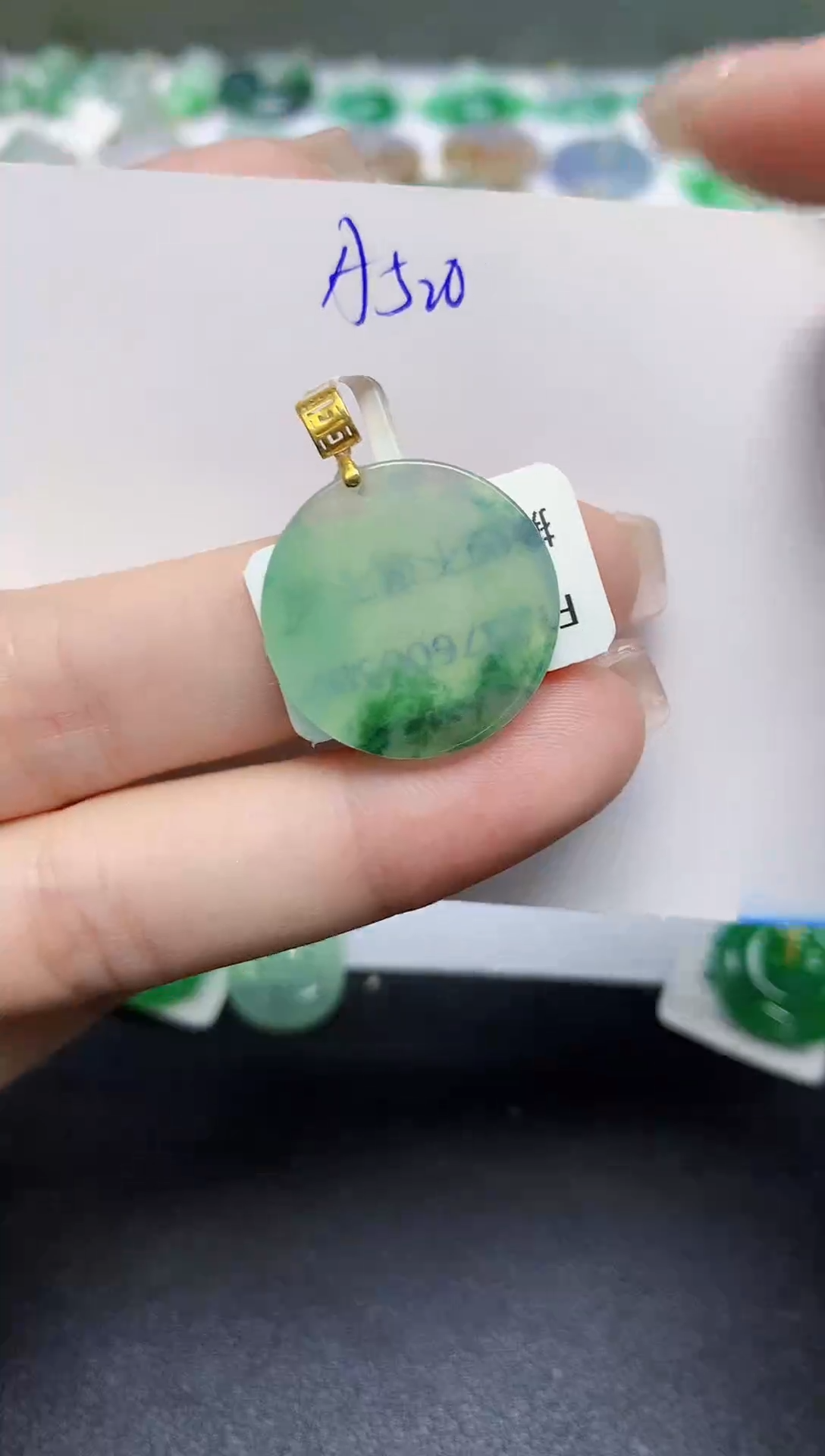 颈饰18K金镶嵌翡翠天然缅甸翡翠A货翡翠百元以上9元证书费自理