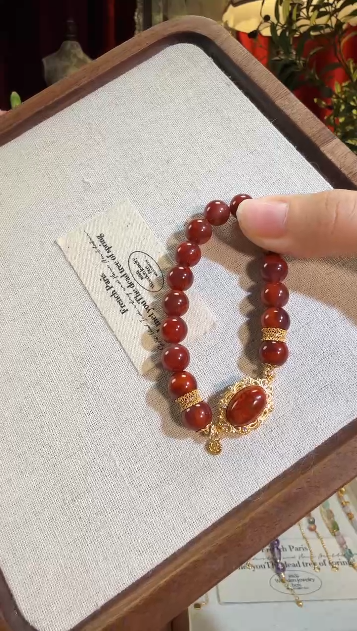 【闪购商品】南红玛瑙手链18K金镶嵌全金牛血红火焰纹