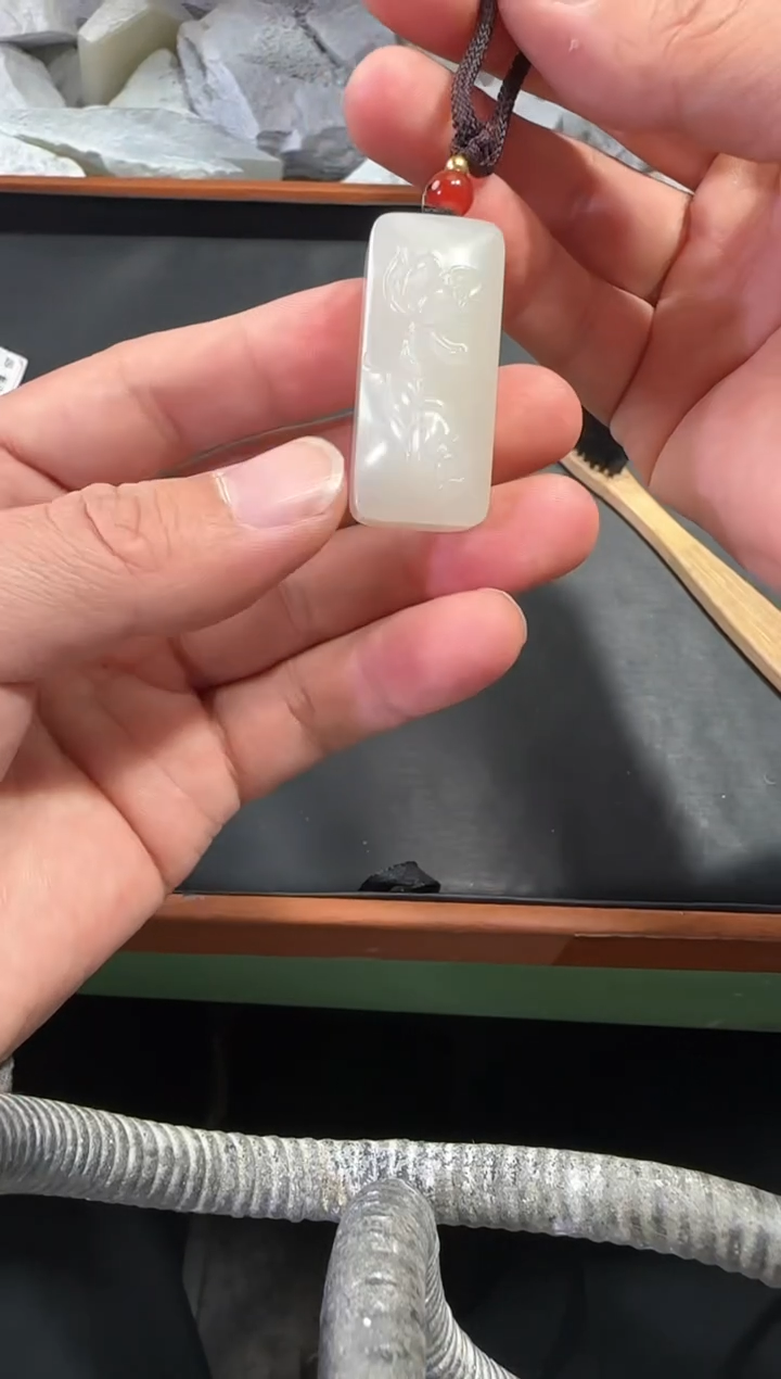 【闪购商品】和田玉颈饰未镶嵌荷花