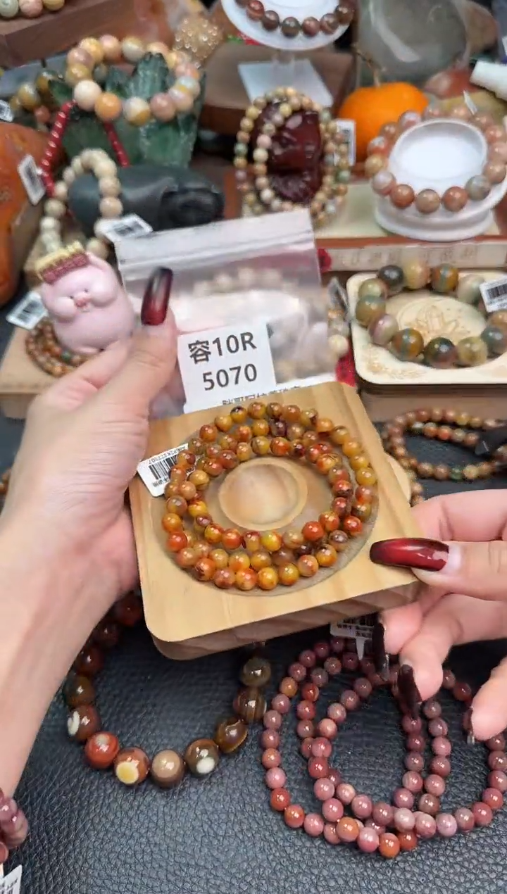 【闪购商品】石英质玉手链未镶嵌10R5070