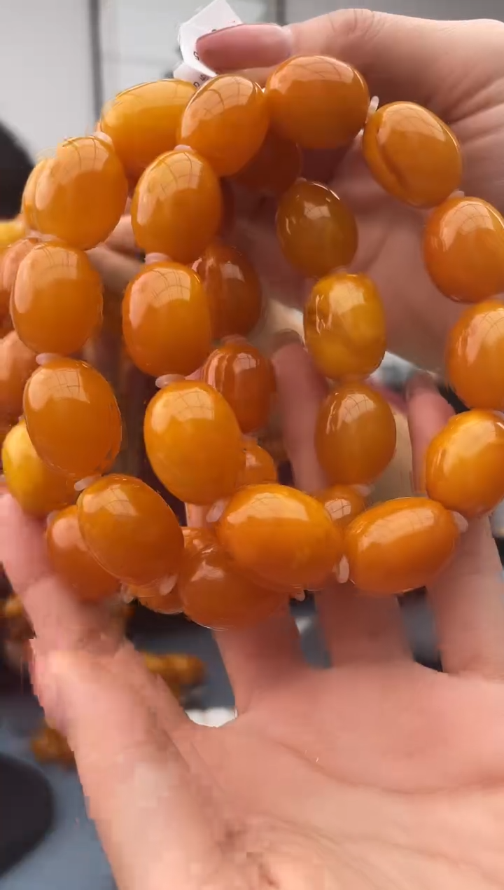 【闪购商品】蜜蜡珠宝奇石未镶嵌微瑕假一罚十，多样性发其一036.16