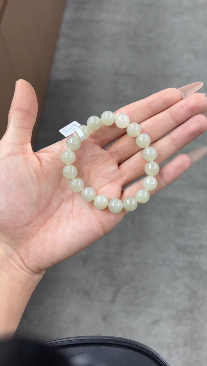 未镶嵌手串和田玉且末近矿微色差卡10